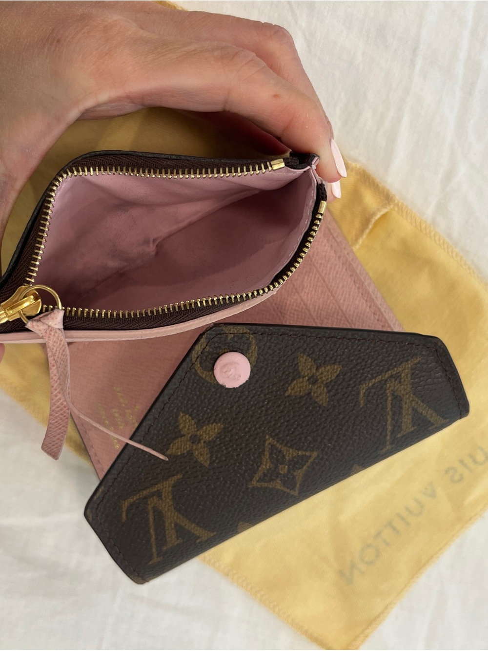 Authentic Louis Vuitton Brown Monogram Victorine Compact Wallet with Pink Trim - Picture 6 of 14